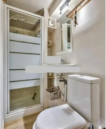 Coquet Proche Tram Et Quais Апартаменты *